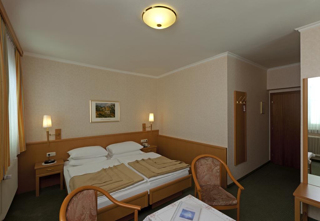 Hotel Hallerhof Bad Hall Exterior foto